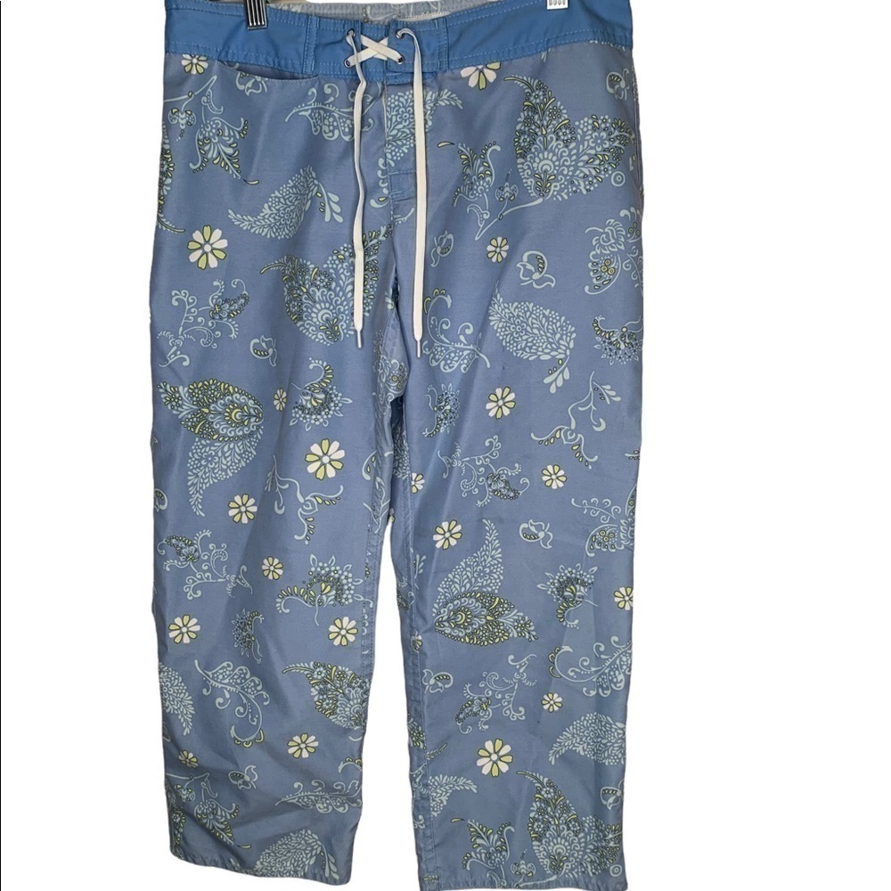 PATAGONIA Water Girl Women’s Capri Pants Size 6 Blue Floral